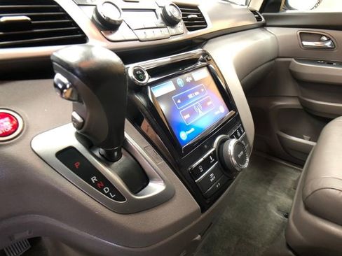 Used 2017 Honda Odyssey Touring image 19