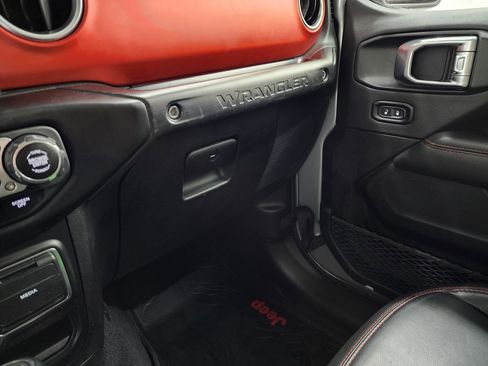 Used 2021 Jeep Wrangler Unlimited Rubicon image 11