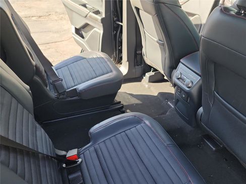 New 2026 Ford Explorer ST-Line w/ ST-Line Street Pack image 19