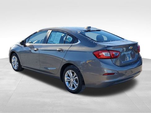Used 2019 Chevrolet Cruze LT image 4