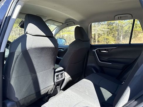 Used 2022 Toyota RAV4 XLE image 25