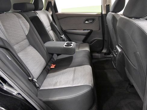 Used 2023 Nissan Rogue SV AWD/4WD image 17
