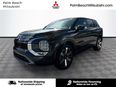 New 2025 Mitsubishi Outlander SE image 1