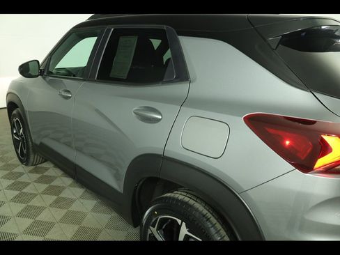 Used 2023 Chevrolet TrailBlazer RS AWD/4WD image 18