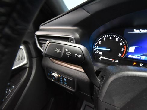 Used 2020 Ford Explorer Limited AWD/4WD image 16