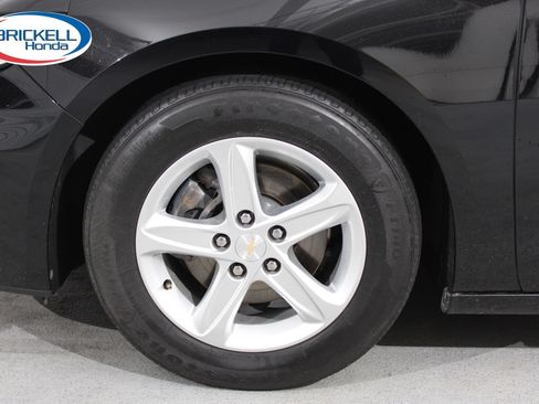 Used 2024 Chevrolet Malibu LS FWD image 35