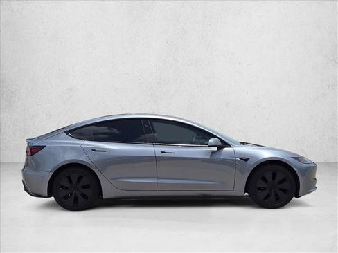 Used 2025 Tesla Model 3 Long Range RWD image 4