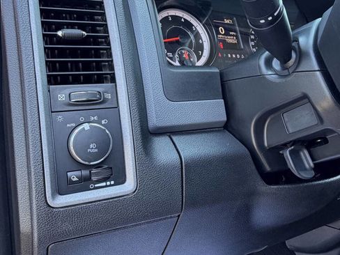 Used 2019 RAM 1500 Express image 23