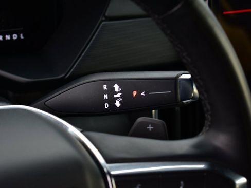 Used 2024 GMC Acadia Elevation image 42