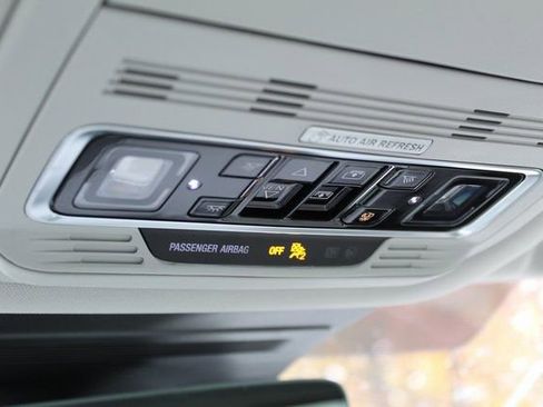 New 2026 Lincoln Nautilus Premier w/ Equipment Group 102A image 30