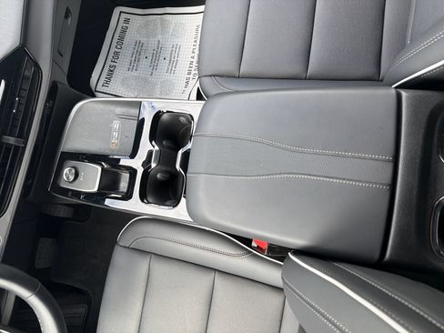 Used 2025 Buick Enclave Preferred FWD image 27