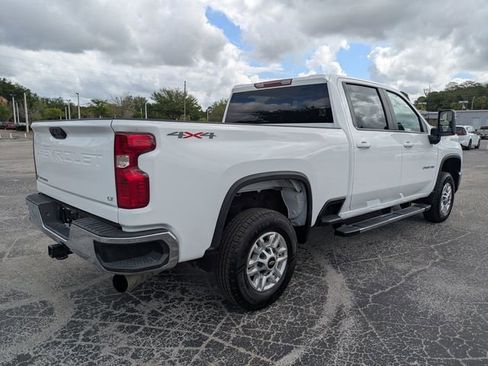 Used 2025 Chevrolet Silverado 2500 LT w/ Convenience Package AWD/4WD image 7