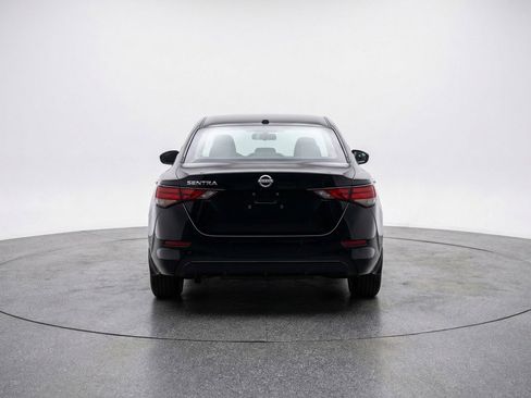 Used 2025 Nissan Sentra SV image 7