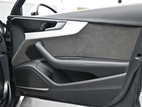 Used 2021 Audi S4 Premium Plus w/ Premium Plus Package image 25