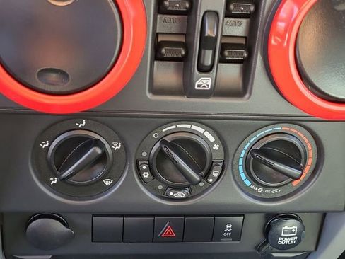 Used 2010 Jeep Wrangler Unlimited Sahara w/ Mopar Chrome Edition Group image 14