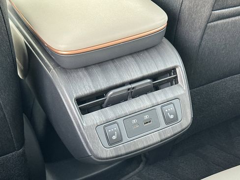 Certified 2023 Nissan Ariya EVOLVE+ e-4ORCE image 14