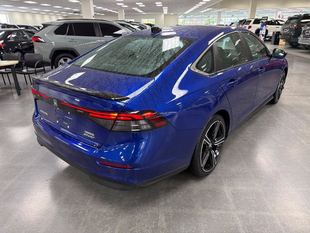 Used 2024 Honda Accord Sport image 7