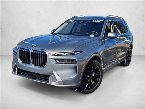Certified 2024 BMW X7 xDrive40i w/ Premium Package image 1