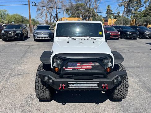 Used 2012 Jeep Wrangler Unlimited Sahara w/ Connectivity Group AWD/4WD image 44