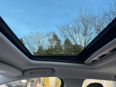 Used 2012 Volvo S60 T5 w/ Climate Pkg image 21