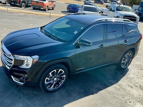 Used 2022 GMC Terrain SLT w/ Infotainment Package II image 5