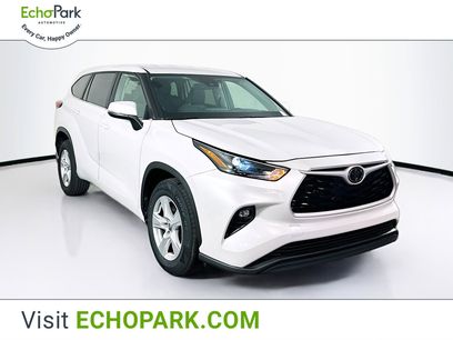 Used 2024 Toyota Highlander LE