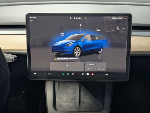 Used 2023 Tesla Model Y Long Range image 12