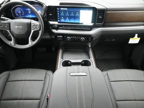 New 2026 Chevrolet Silverado 2500 High Country w/ High Country Premium Package AWD/4WD image 22