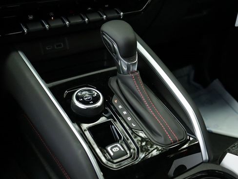 New 2025 Chevrolet Colorado Z71 image 24