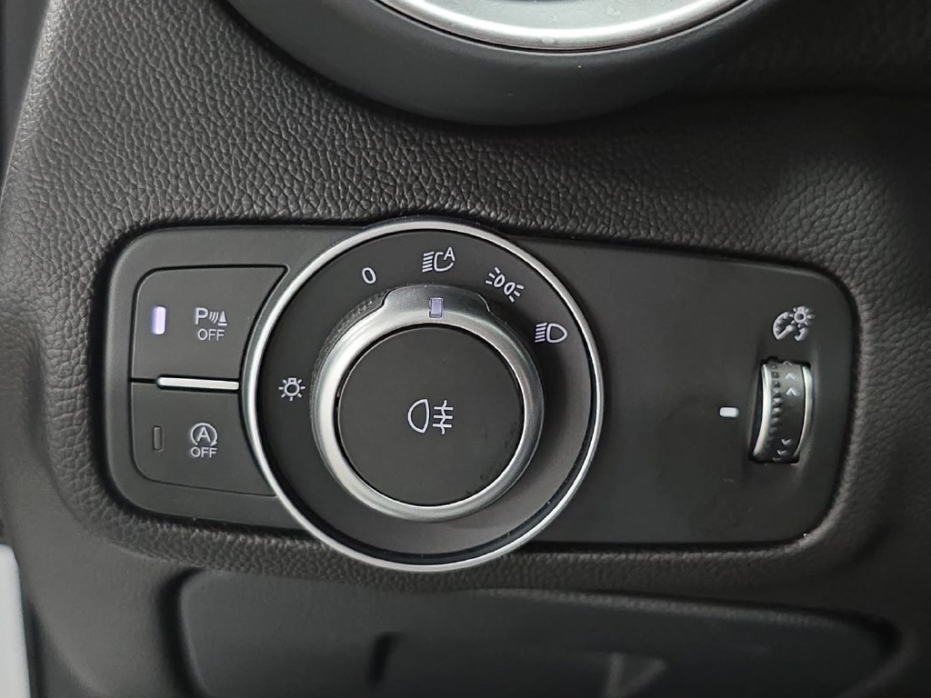 Used 2019 Alfa Romeo Giulia AWD image 20