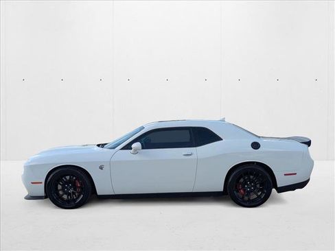 Used 2023 Dodge Challenger SRT Hellcat w/ Driver Convenience Group image 8