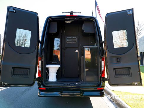 Used 2024 Mercedes-Benz Sprinter 3500 image 16