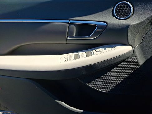 Used 2023 Hyundai Sonata SEL image 11