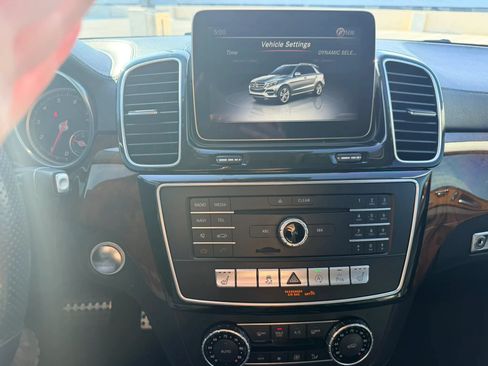 Used 2017 Mercedes-Benz GLE 400 4MATIC image 22