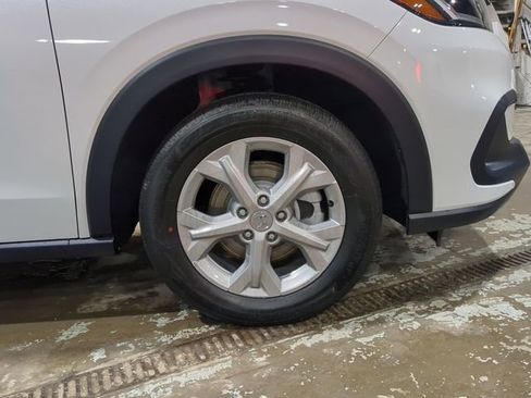 New 2025 Honda HR-V LX image 17