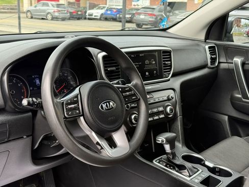Used 2020 Kia Sportage LX AWD/4WD image 19