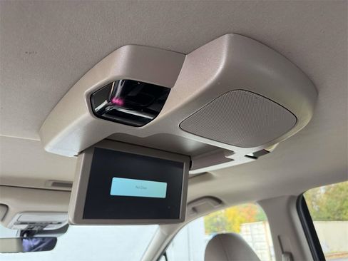 Used 2022 Honda Pilot Touring image 18