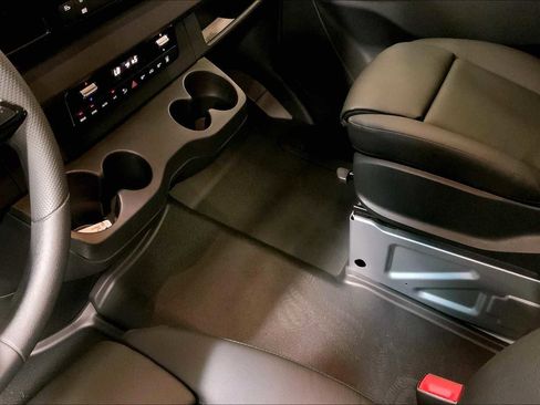 New 2025 Mercedes-Benz Sprinter 2500 image 24