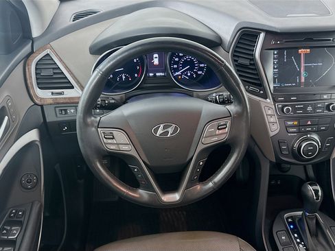 Used 2017 Hyundai Santa Fe AWD w/ Cargo Package image 18