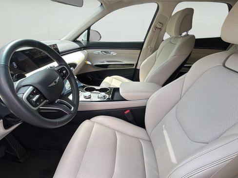 Certified 2026 Genesis GV70 2.5T AWD/4WD image 18
