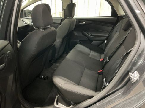 Used 2017 Ford Focus SEL image 21