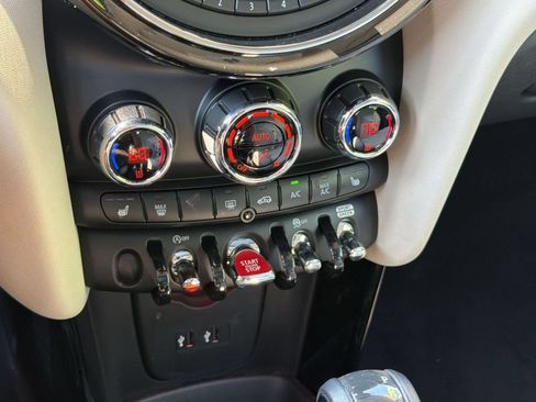 Used 2019 MINI Cooper S w/ Premium Package FWD image 18