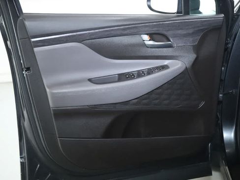 Used 2020 Hyundai Santa Fe SE FWD image 15