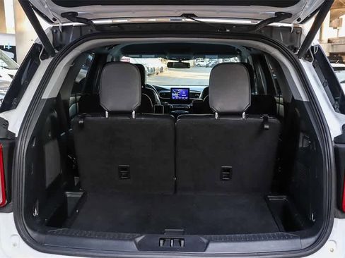 Used 2023 Ford Explorer Limited w/ Equipment Group 301A image 29