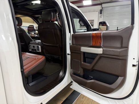 Used 2020 Ford F450 King Ranch w/ King Ranch Ultimate Package AWD/4WD image 17