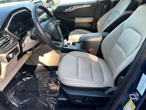 Used 2020 Ford Escape SEL AWD/4WD image 28