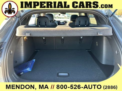 New 2026 Chevrolet Trax RS w/ Sunroof Package image 11