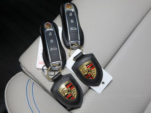 Used 2022 Porsche 911 GT3 RWD image 63