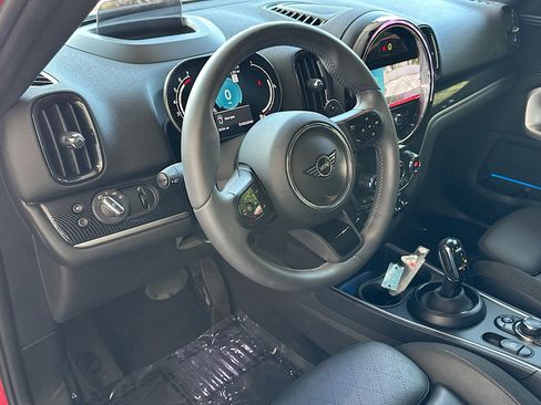 Used 2024 MINI Cooper Countryman S FWD image 9