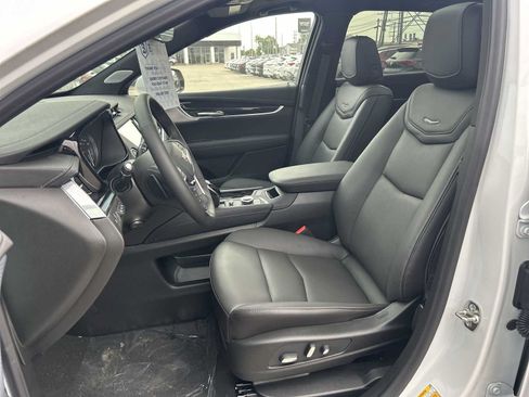 New 2026 Cadillac XT5 Premium Luxury w/ LPO, ONYX Package AWD/4WD image 21